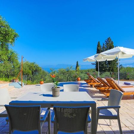 Villa Chrisdina Nymfai Luaran gambar