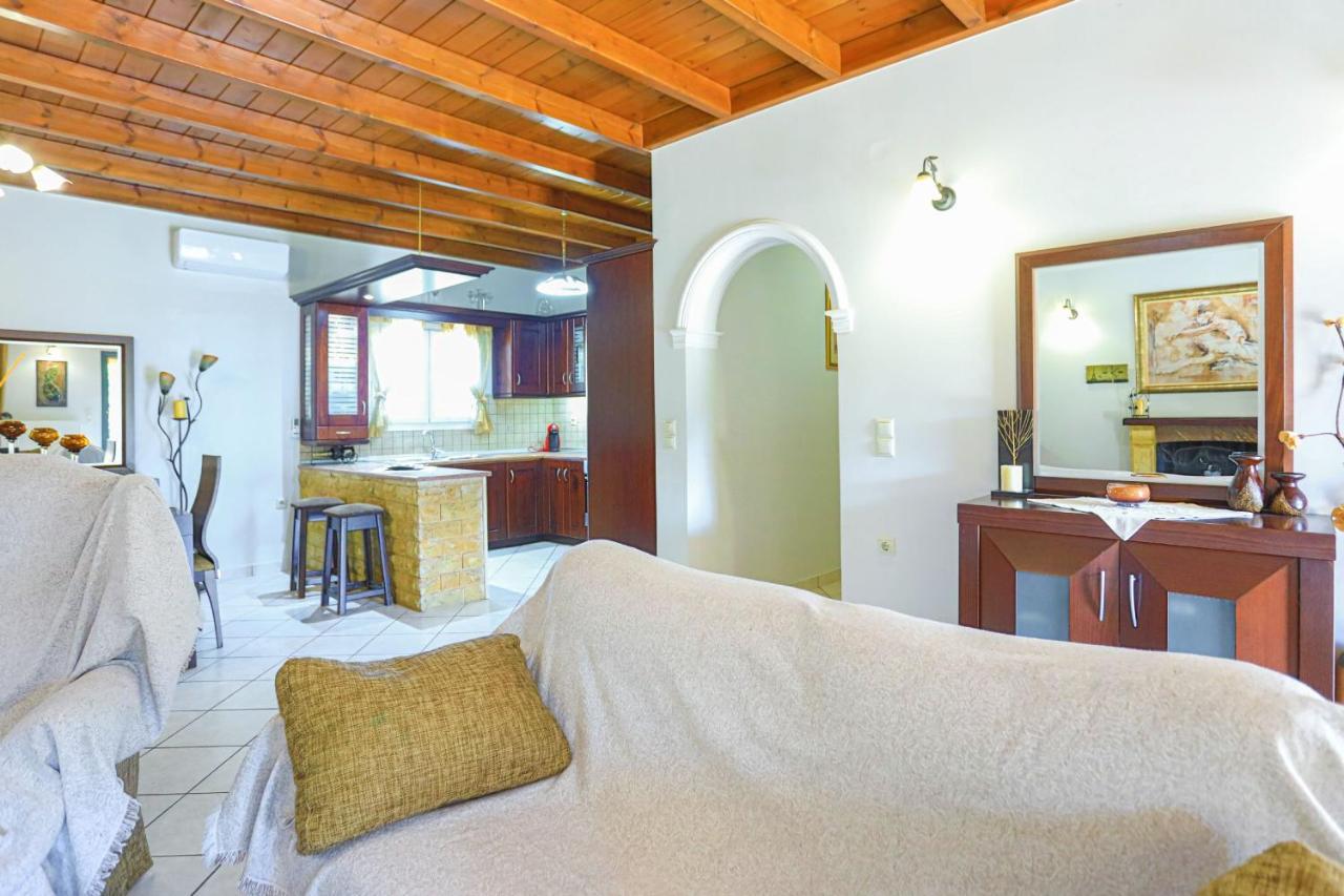 Villa Chrisdina Nymfai Luaran gambar