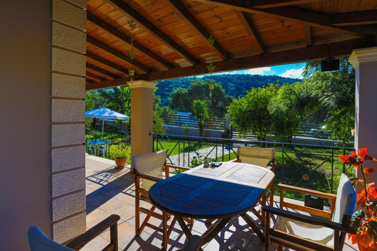 Villa Chrisdina Nymfai Luaran gambar