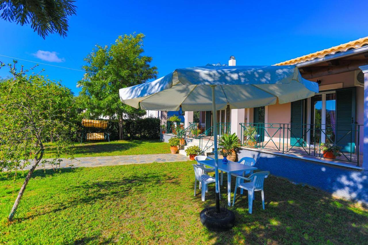 Villa Chrisdina Nymfai Luaran gambar